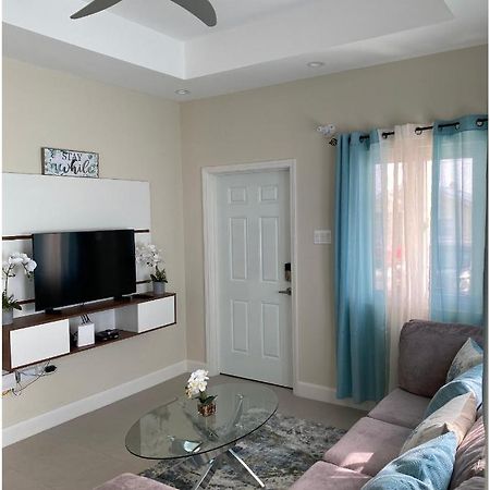 Natalia'S Sweet Oasis Apartment ลูเซีย ภายนอก รูปภาพ